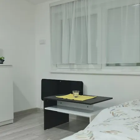 Studio Apartmani Banja Koviljaca Apartamento *